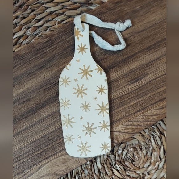 Holiday Wooden Gift Tag - Picture 2 of 2